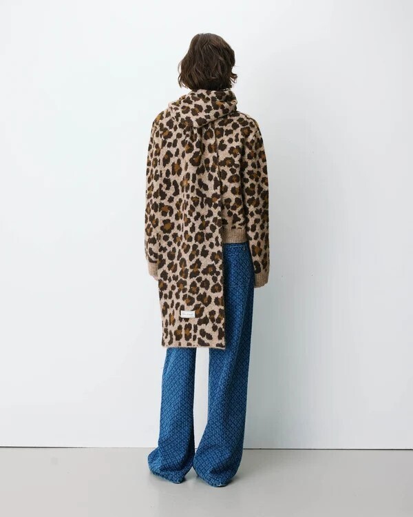 PRINTED JACQUARD SCARF LEO ADRA