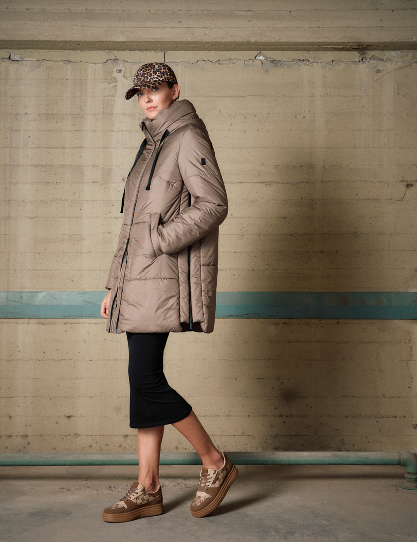 ΜΠΟΥΦΑΝ ΜΑΚΡΥ ΜΕ ΚΟΥΚΟΥΛΑ BISTON