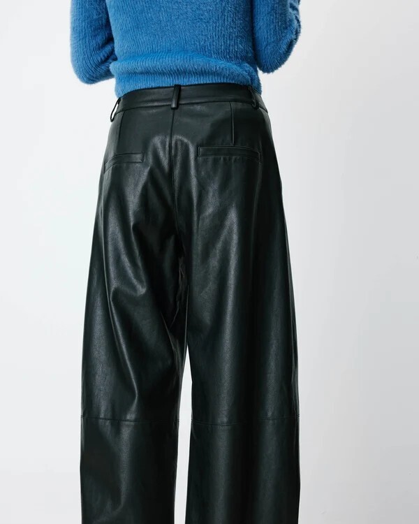 FAUX-LEATHER BARREL PANTS NOIR ALFIE