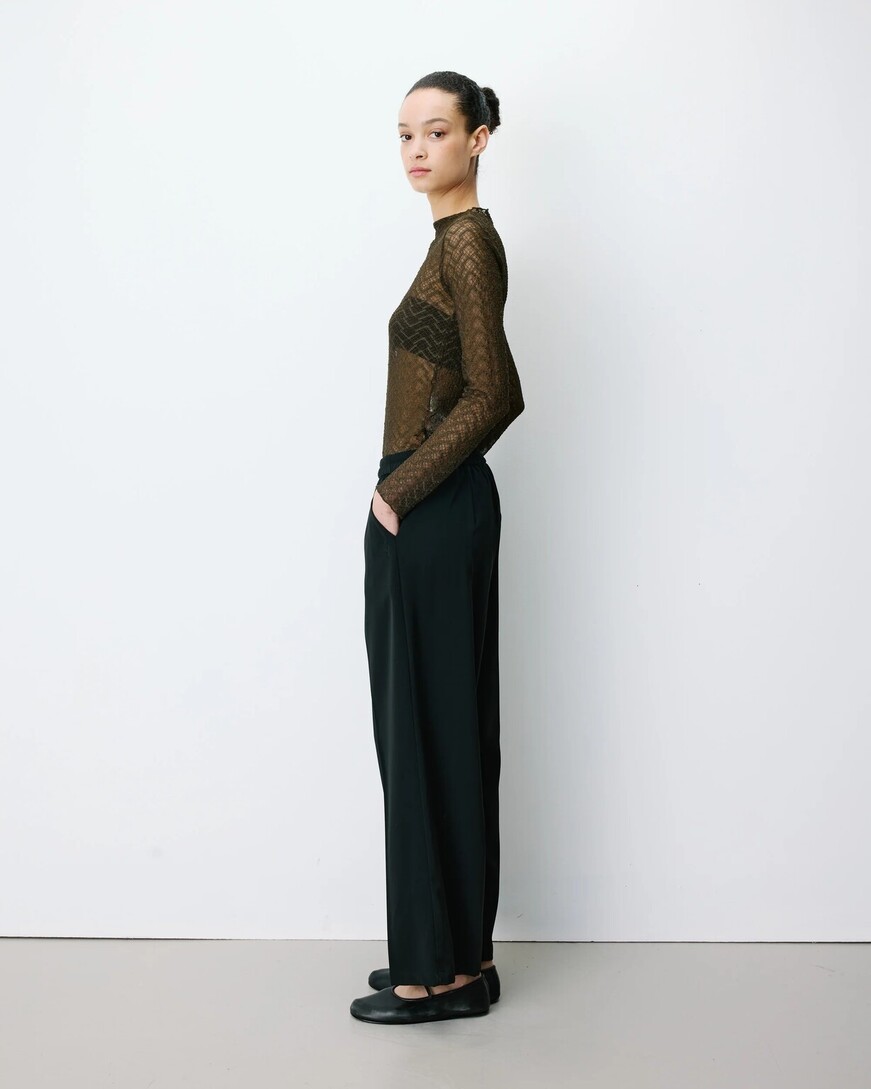 WIDE-LEG FLUID PANTS MID-RISE WAIST NOIR NOBLESSE