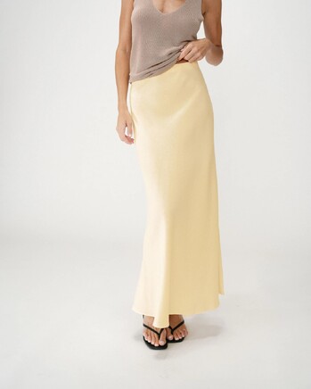  HIGH-WAISTED FLARED LONG SKIRTJAUNE WINDA