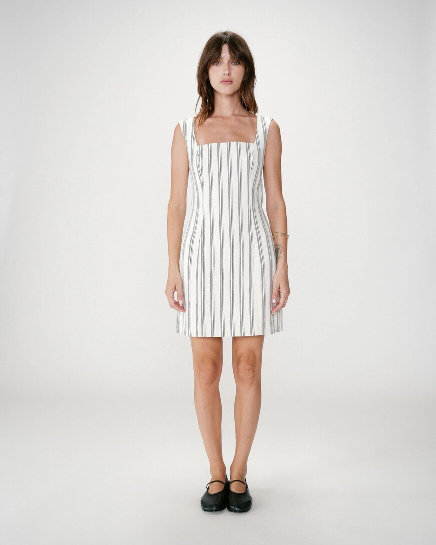 STRIPED SHORT DRESS WHITH OPEN BACK WEXANAS,S
