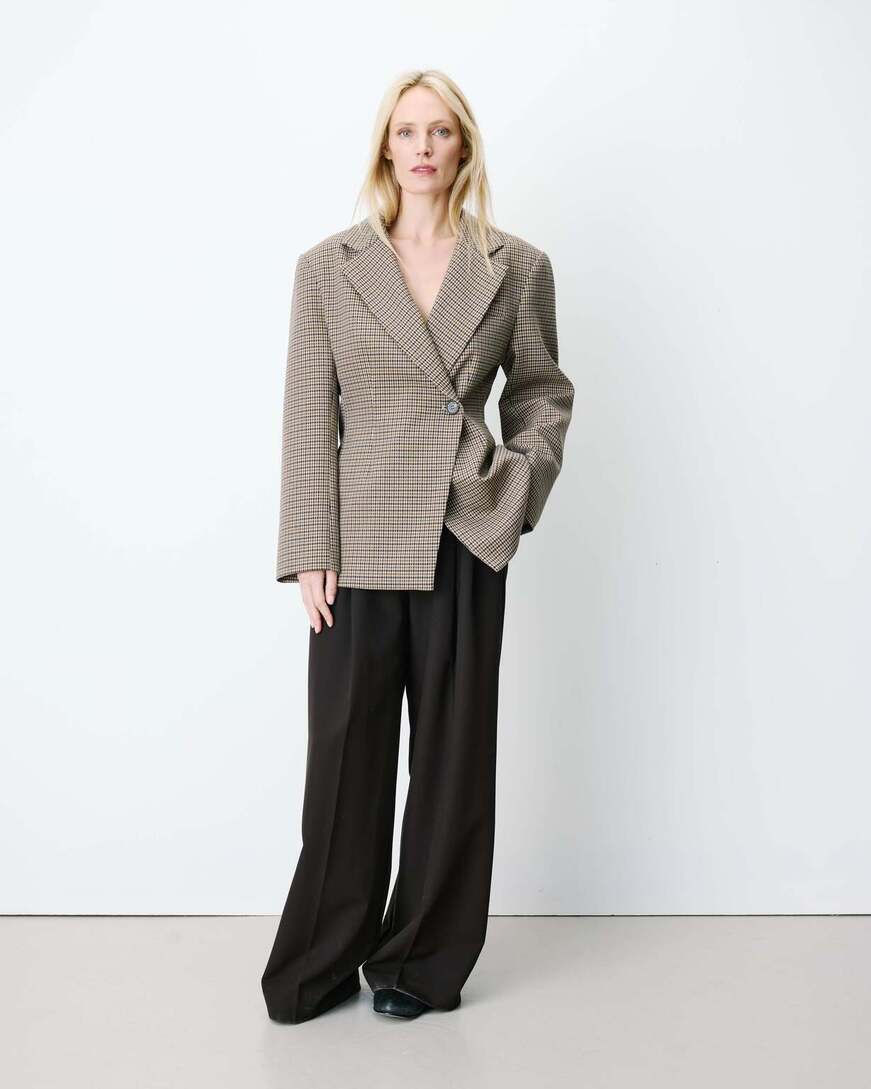 HOUNDSTOOTH SUIT BEIGE ALMOND