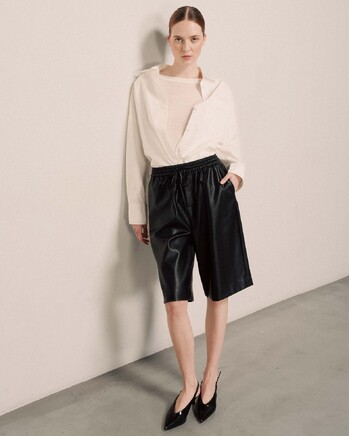 FAUX LEATHER BERMUDA SHORTS BLACK TIAGO GRACE&MILA