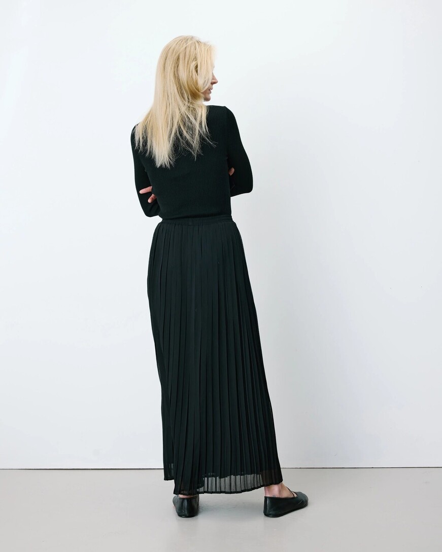 PLATED MAXI SKIRT NOIR ANISSA