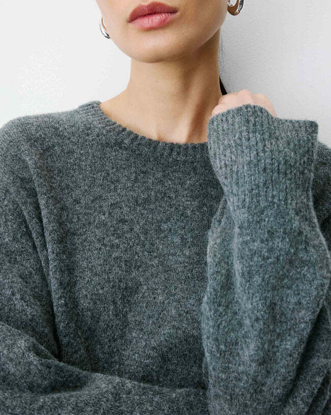 CREW-NECK SWEATER WITH EMBROIDERED TEXT IVOIRE AUBIN