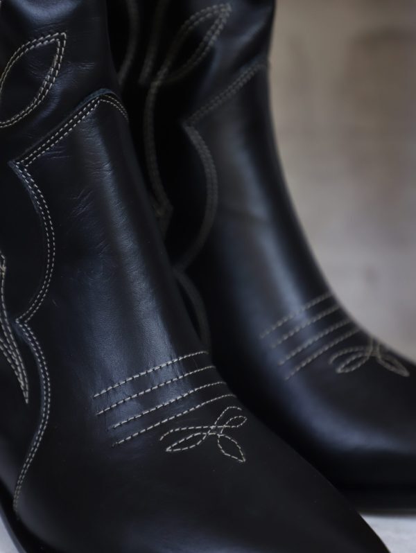 ΜΠΟΤΑΚΙ ΔΕΡΜΑ ΜΑΥΡΟ ΧΕΙΡΟΠΟΙΗΤΟ (COWBOY ANKLE BOOTS) ANESIS