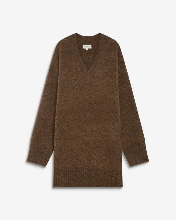 OVERSIZED SHORT V-NECK KNIT DRESS CHOCOLAT AIRINA