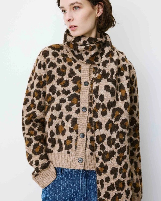 PRINTED JACQUARD SCARF LEO ADRA
