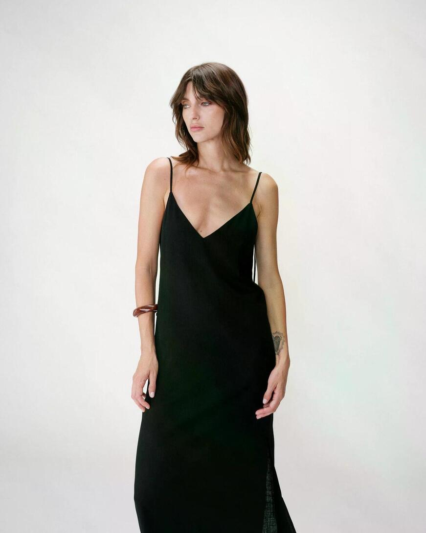 LONG LINEN DRESS WITH V-NECK AND TIED OPEN BACK  NOIR WENDAL