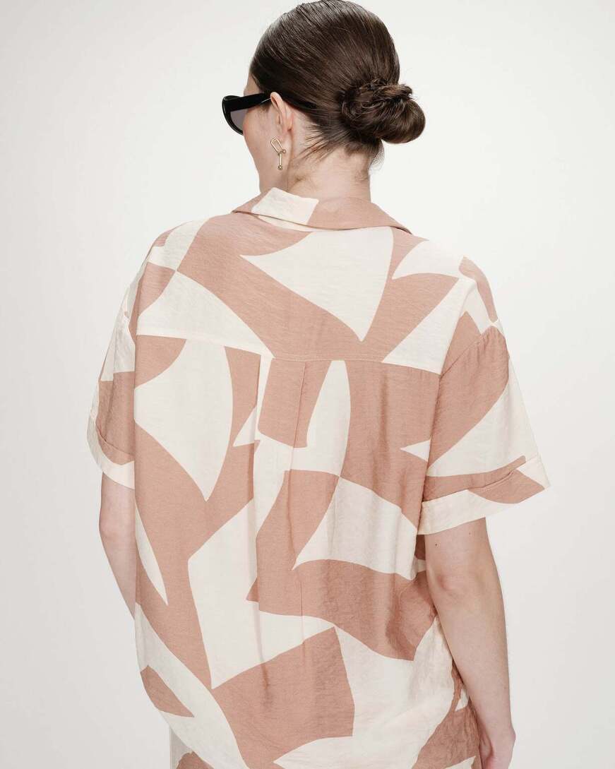 SHORT PRINTED SHIRT MOCHA VEIL
