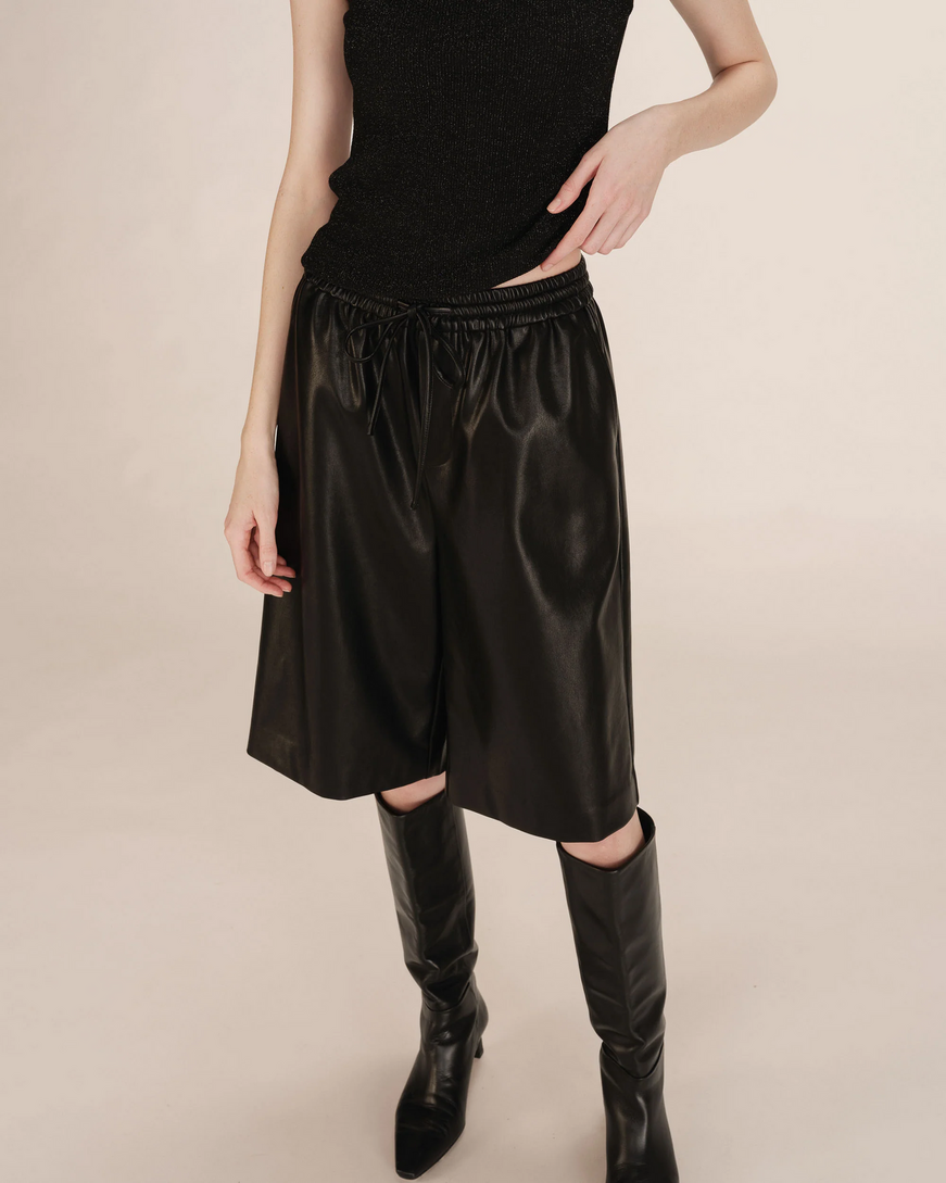 FAUX LEATHER BERMUDA SHORTS BLACK TIAGO GRACE&MILA,L