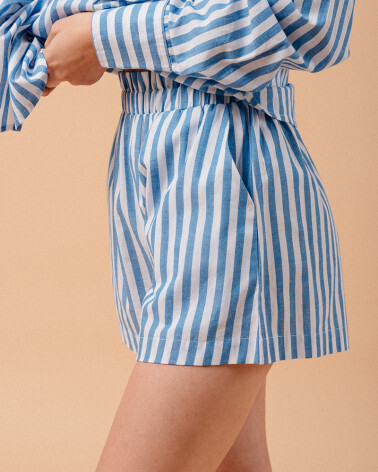 STRIPED BLUE SHORTS (MILO) GRACE&MILA