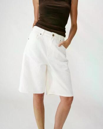 HIGH-WEISTED LONG DENIM BERMUDA ECRU WILL